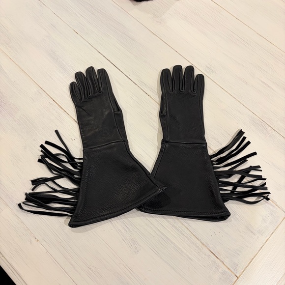 Boho Western Deerskin Black Fringe Leather Gloves - Picture 10 of 10